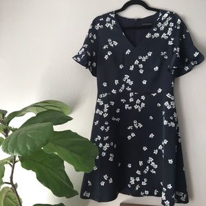 women’s floral knee length zip up dress